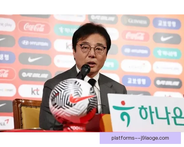 韩国足协宣布黄善洪临时执教带队征战本月世预赛 韩国足协宣布黄善洪临时执教带队征战本月世预赛